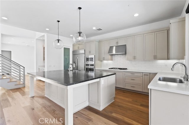 Building Photo - 1650 Murano Pl