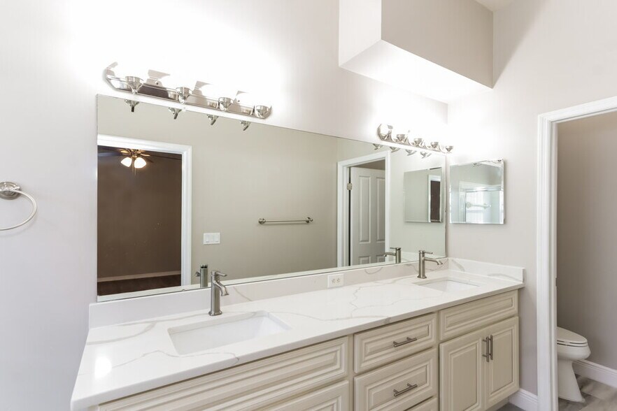 Building Photo - 28506 Tall Grass Dr