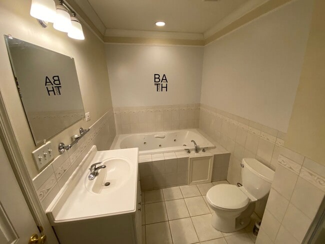 Building Photo - 1521 3rd St NW