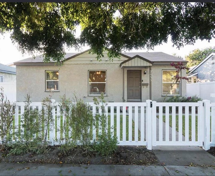 Building Photo - 2835 Pacific Ave