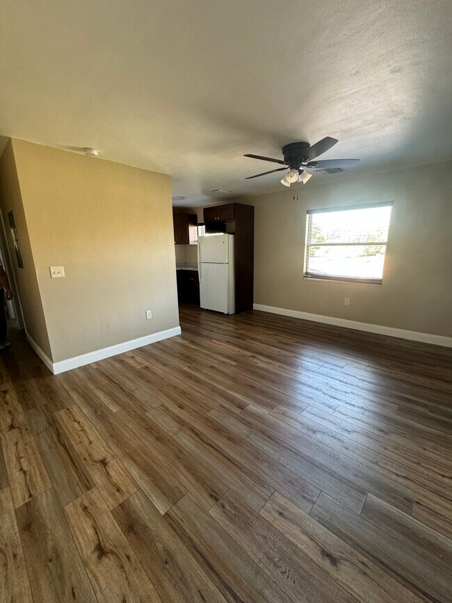 Primary Photo - 2500 HARN Blvd