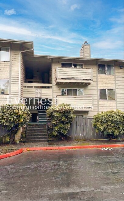 Building Photo - 1150 NE Sunset Blvd