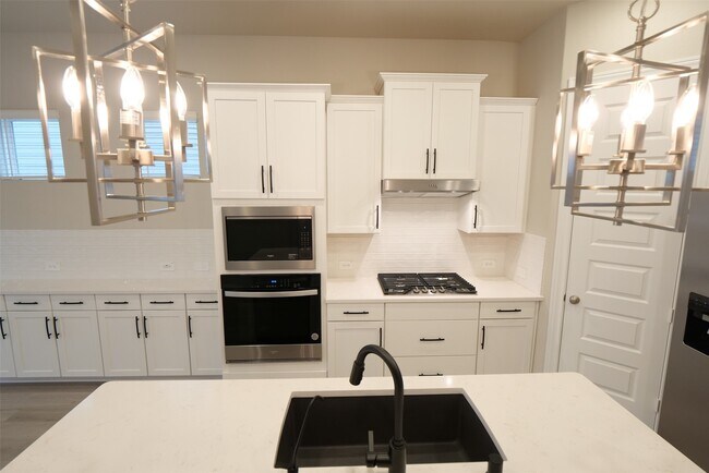 Building Photo - 10031 Cloud Mist Dr