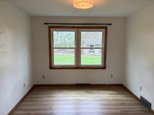 Building Photo - 3603 Brierwood Dr