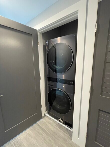 Building Photo - 367 Western Ave