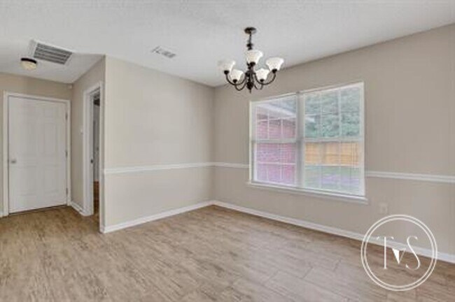 Building Photo - 45 Prospect Lp