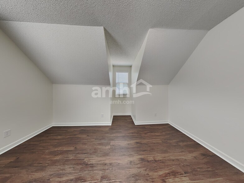 Building Photo - 1769 Ammons Dr