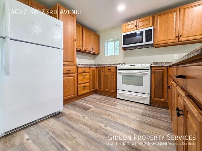 Building Photo - 14027 SW 73rd Ave