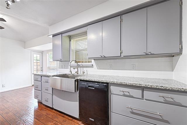 Building Photo - 5021 Andover Dr