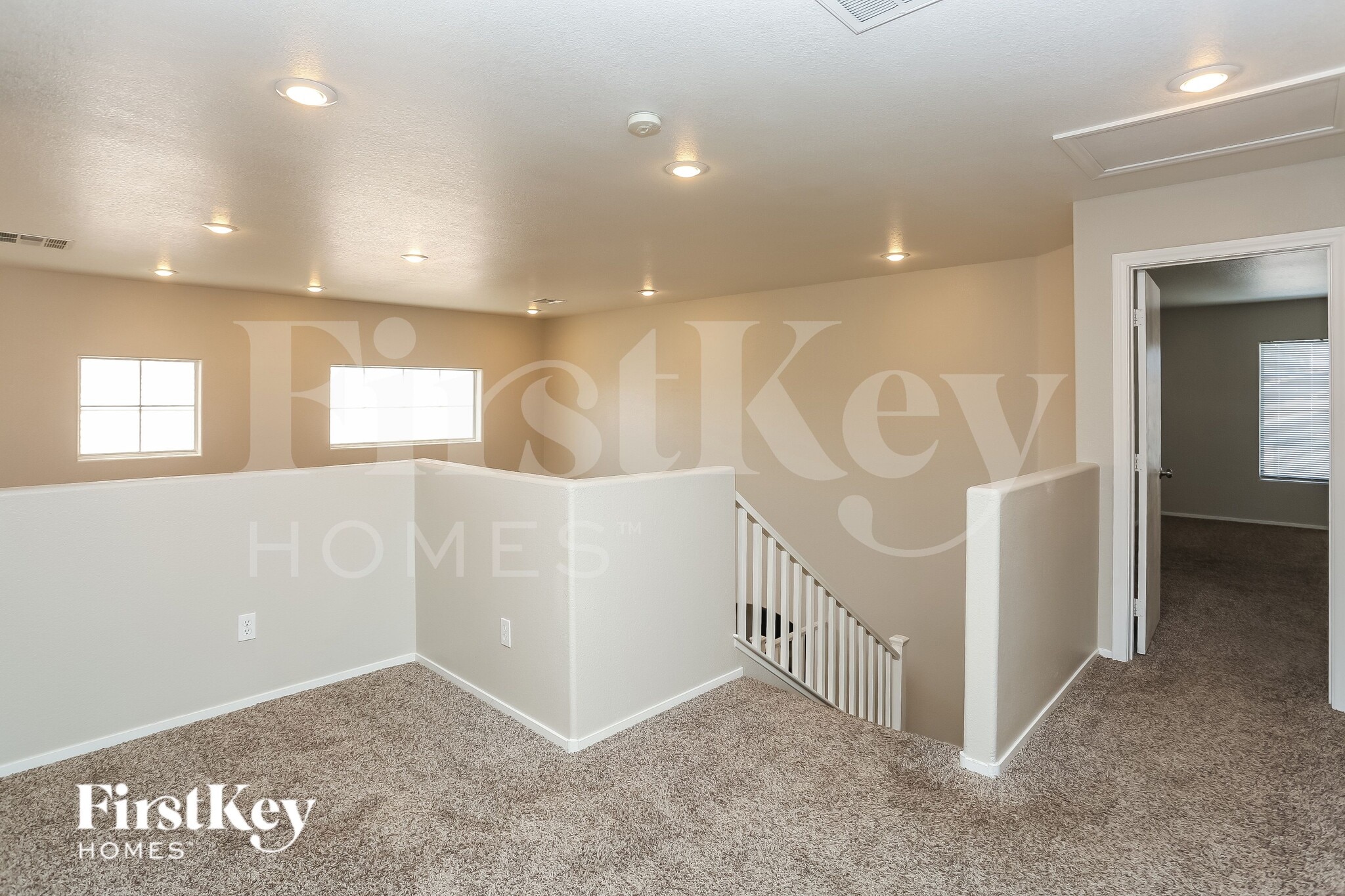 Building Photo - 4633 N Sergeant Ct