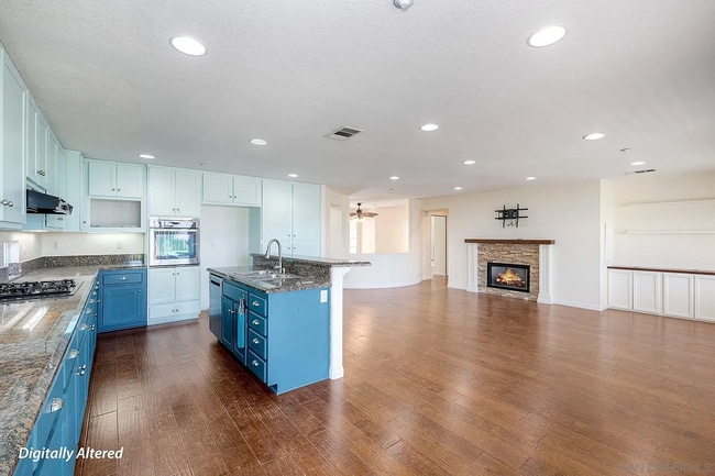 Building Photo - Lakeview Highlands Estate