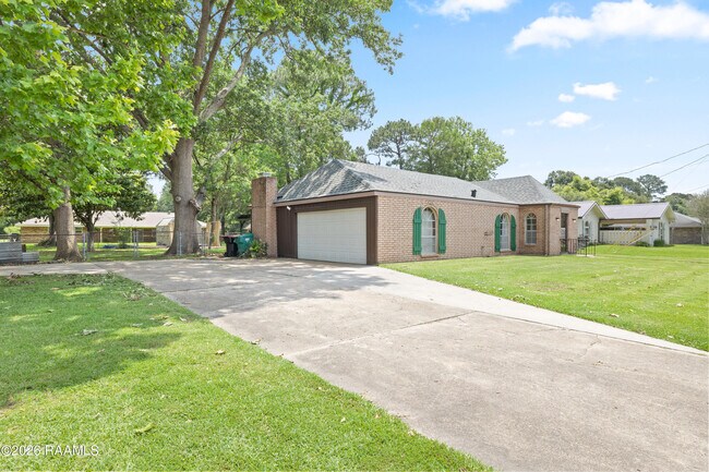 Building Photo - 403 Gerald Dr