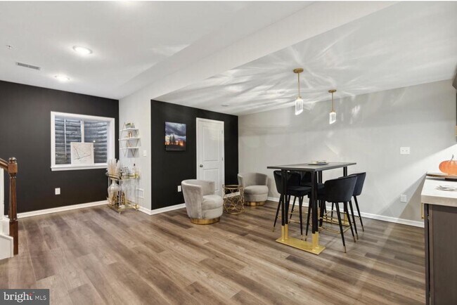 Building Photo - 514 Coates Ln