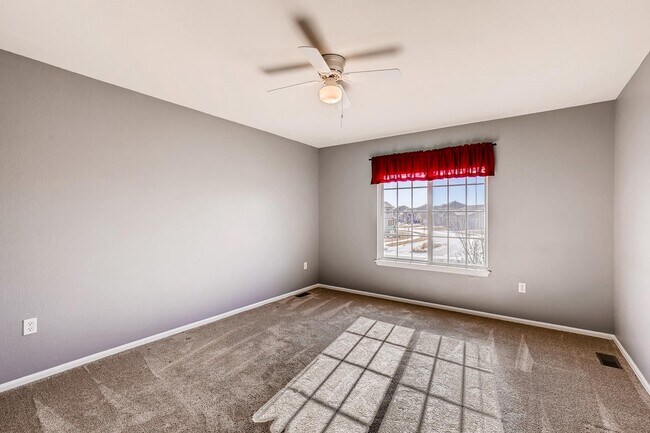 Building Photo - FABULOUS 3 BED/2.5 BATH HOME IN RENAISSANC...