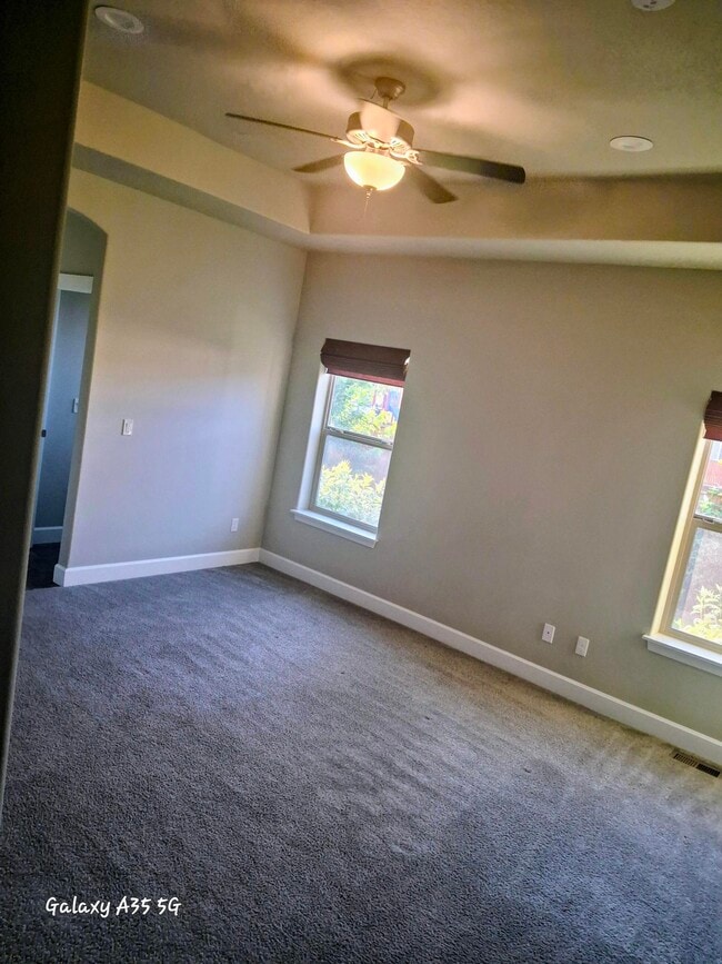 Building Photo - 2563 NW Elm Pl