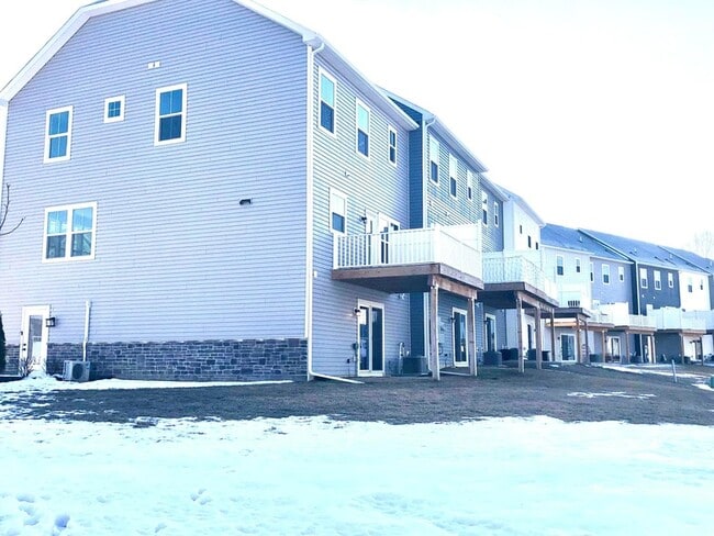 Building Photo - 201 Via Veneto