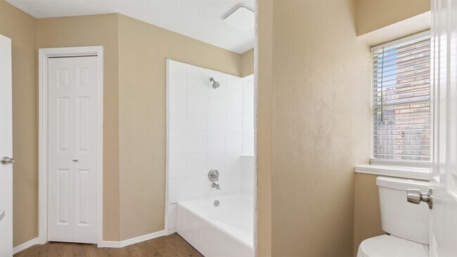 Building Photo - 22503 Holly Branch Dr