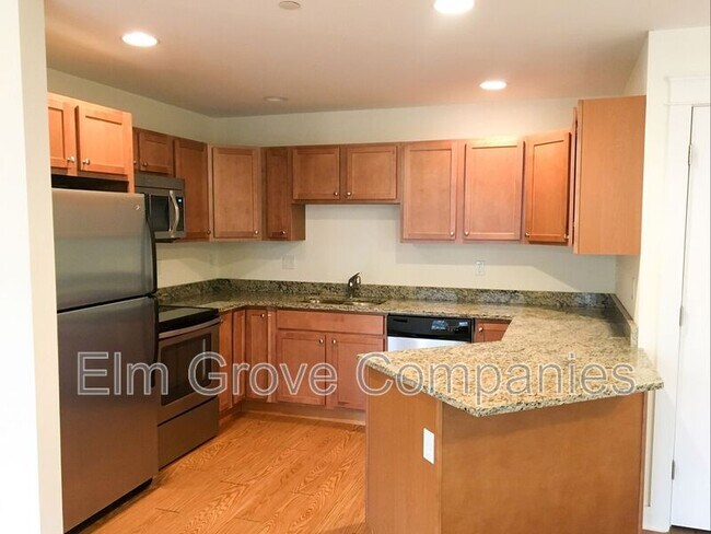 Building Photo - 58 Monroe Dr