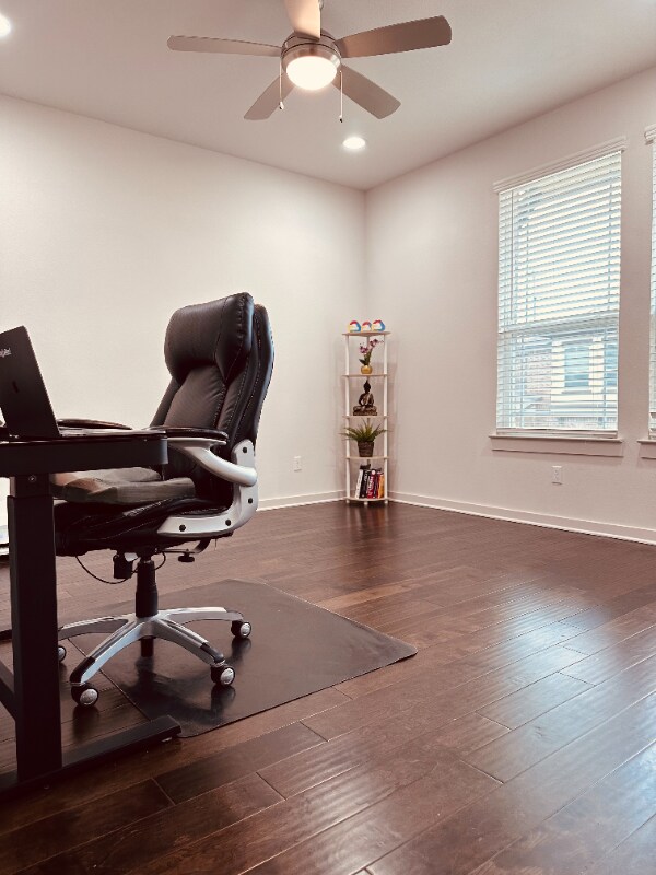 Building Photo - 1336 Westborough Ln