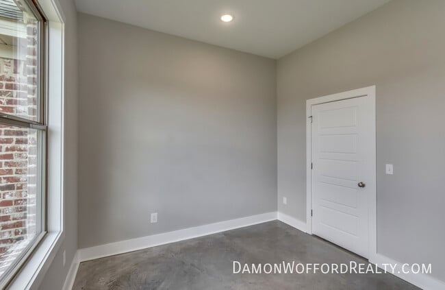 Building Photo - 174 Shelby Mae Cir