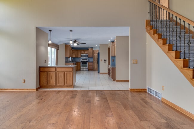 Building Photo - 12912 Silver Springs Ln
