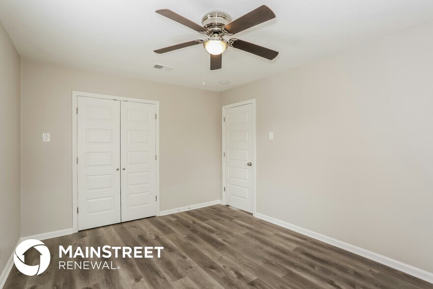 Building Photo - 1023 Hahlo St