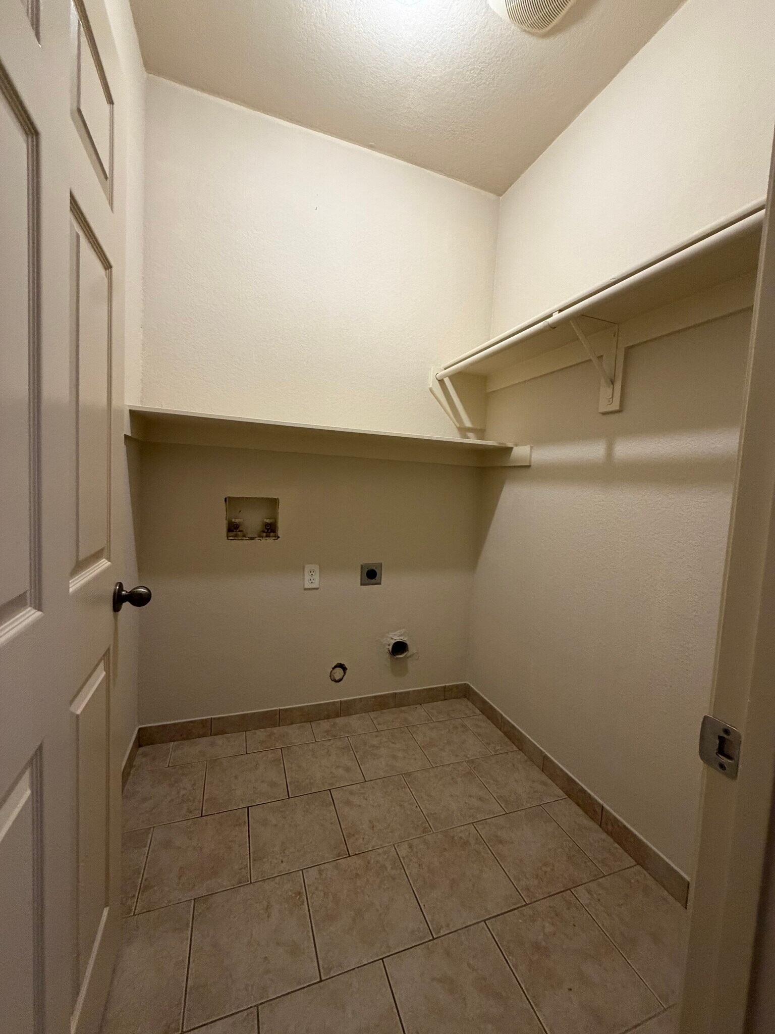 Building Photo - 5809 Swords Dr