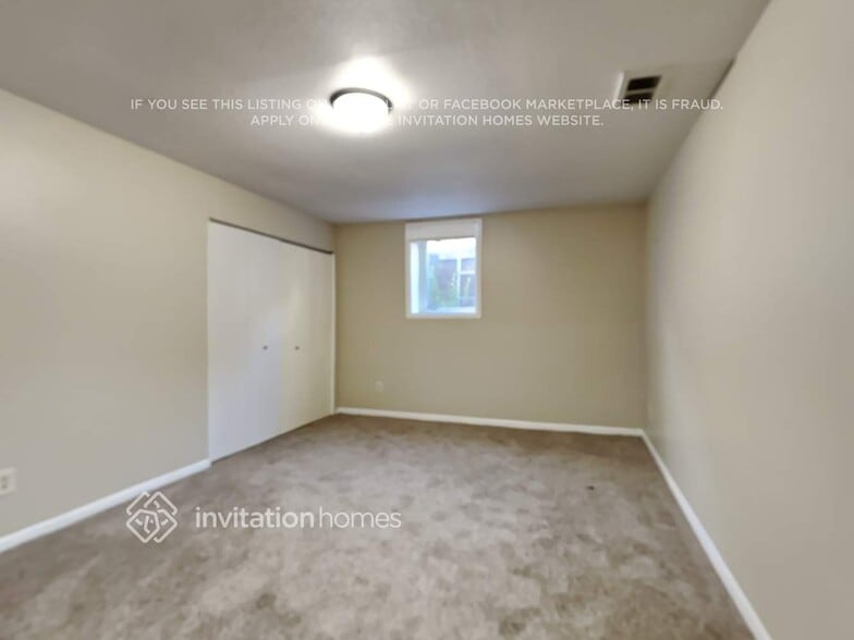 Building Photo - 10273 Orleans Ln N