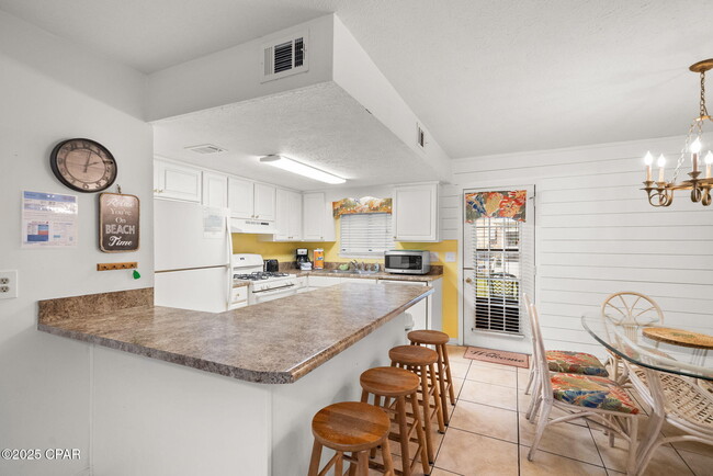 Building Photo - 133 W Leslie Ln