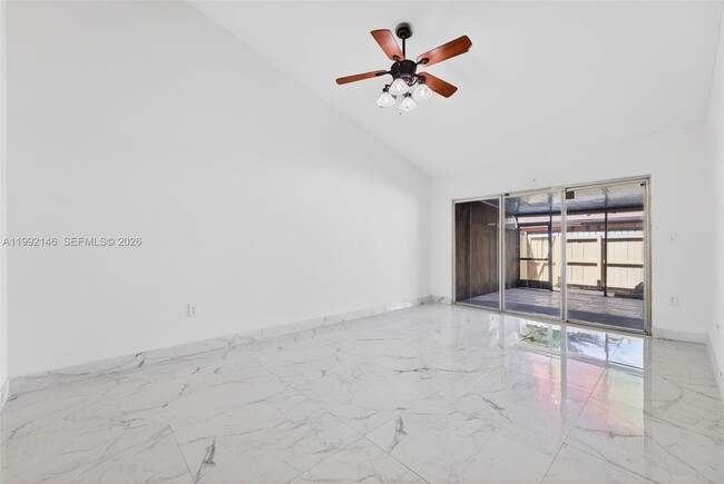 Building Photo - 10351 Juniper Ct