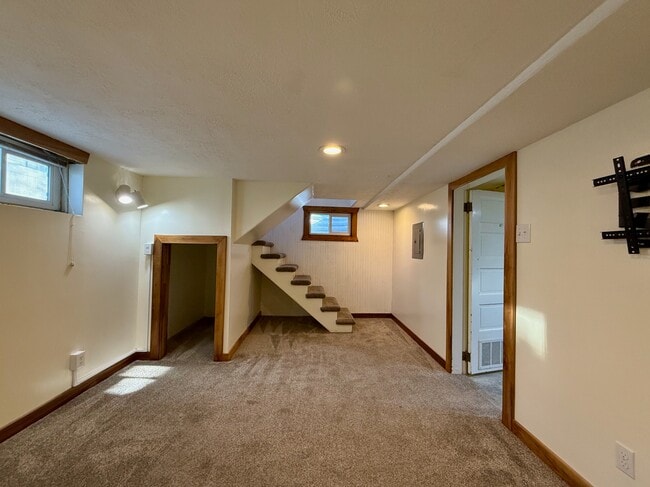 Building Photo - 1859 W 11800 S