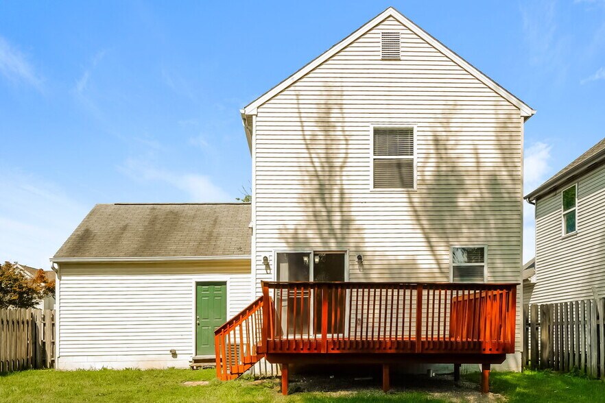 Building Photo - 848 Wallinger Dr