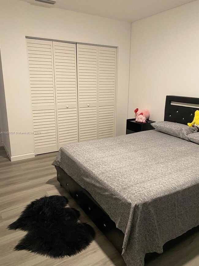 Building Photo - 916 NW 8th St