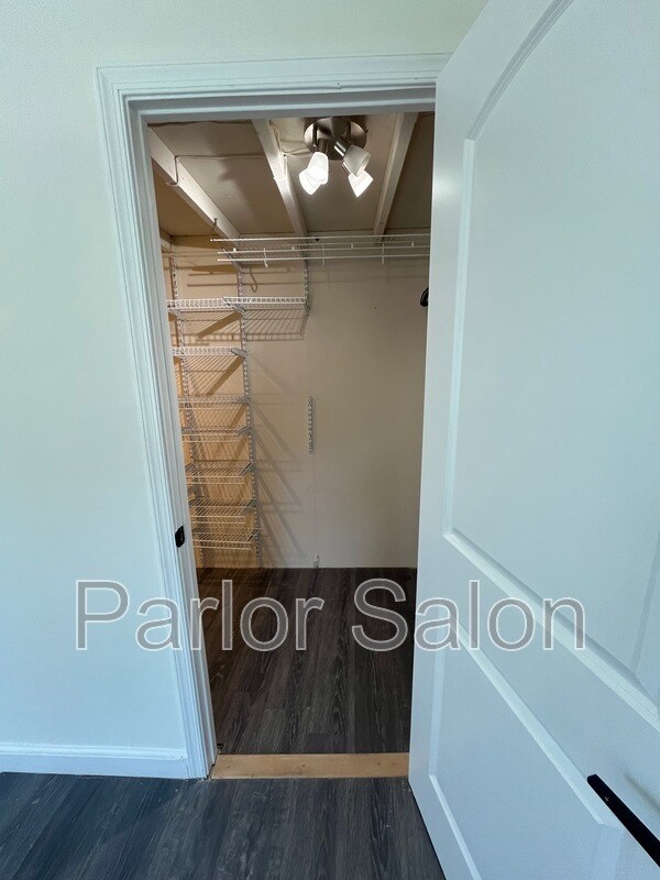 Building Photo - 2200 E Main St