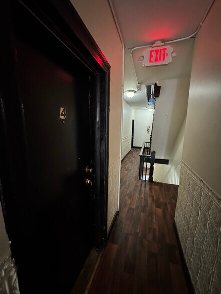 Building Photo - 434 Avenue C