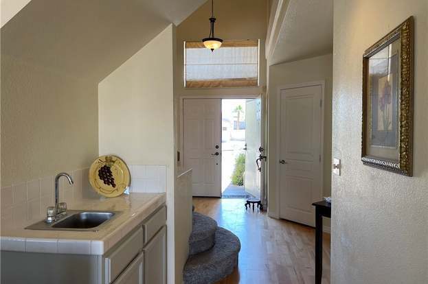 Building Photo - 415 Opal Dr