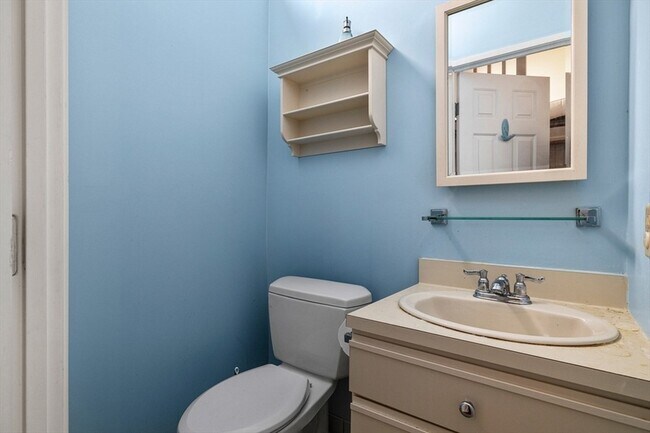 Building Photo - 45 Main St