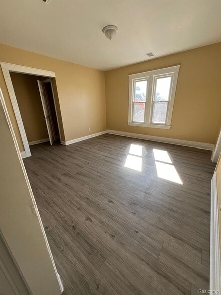 Primary Photo - 4510 High St