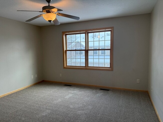 Building Photo - Spacious 3BR / 3BA Townhome with 2-Car Garage – Available Mid-March!