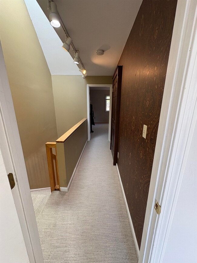 Building Photo - 71 Spinnaker Way