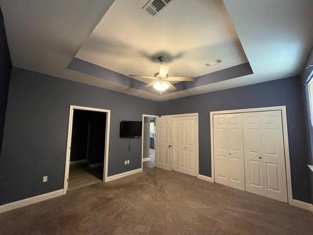 Building Photo - 35621 Oakridge Ave