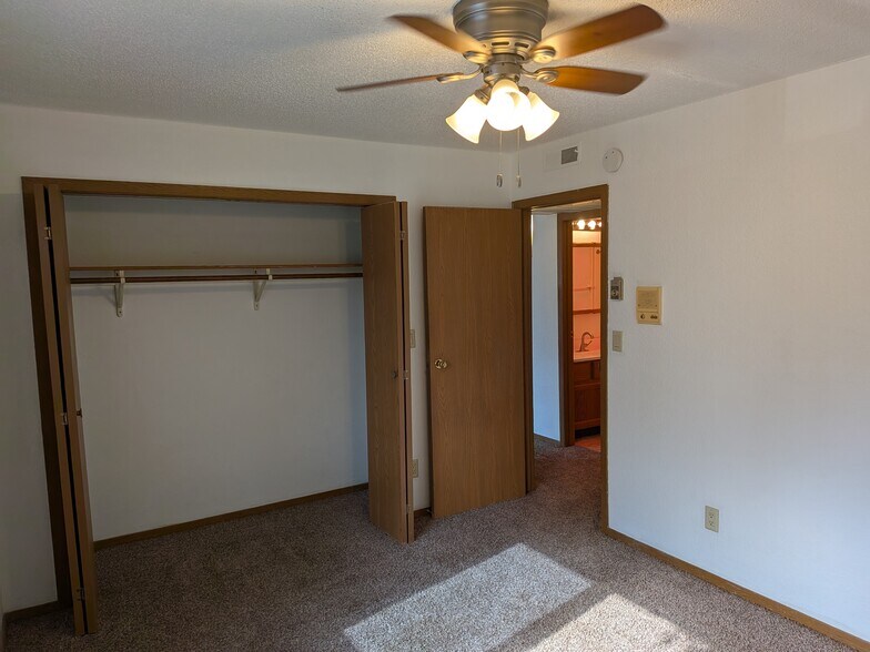 Building Photo - 4731 S Baha Ave