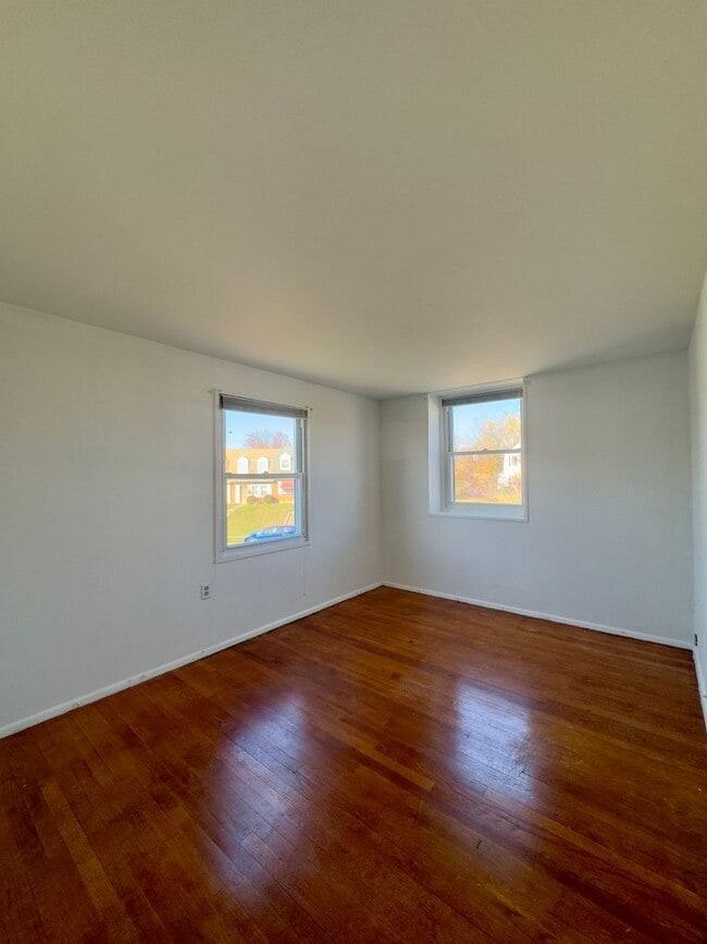 Building Photo - Charming 3 Bed/1.5Bath in Parkville, MD!