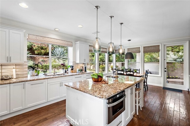 Building Photo - 7 Pembroke Ln