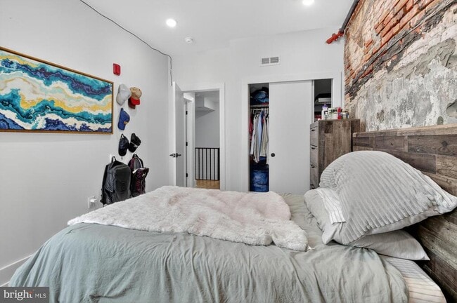 Building Photo - 59 N 2nd St