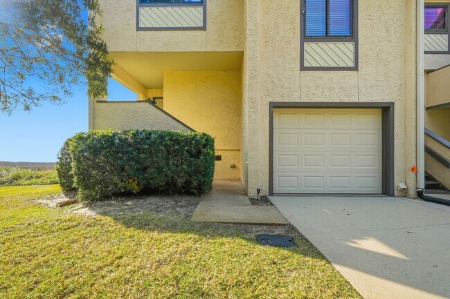 Building Photo - Premier Marina Cove end unit!!   Coastal Lifestyle at its BEST!!