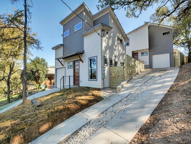 Building Photo - 5308 Downs Dr