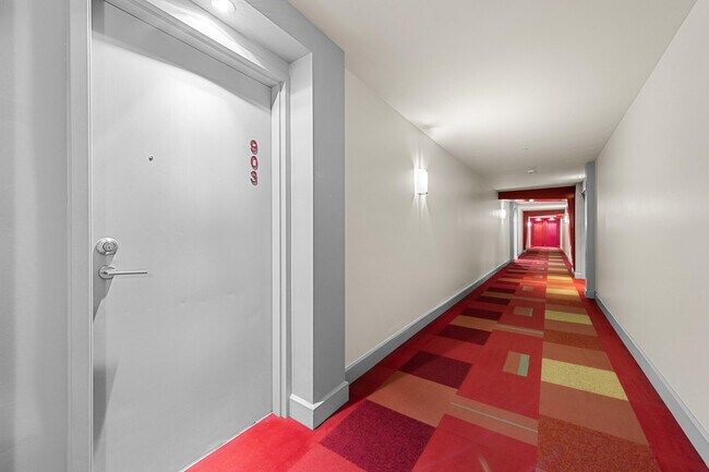Building Photo - 1551 N Flagler Dr