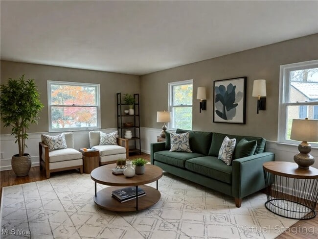 Building Photo - 8896 Spring Valley Dr