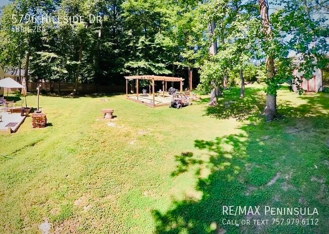 Building Photo - 5796 Hillside Dr